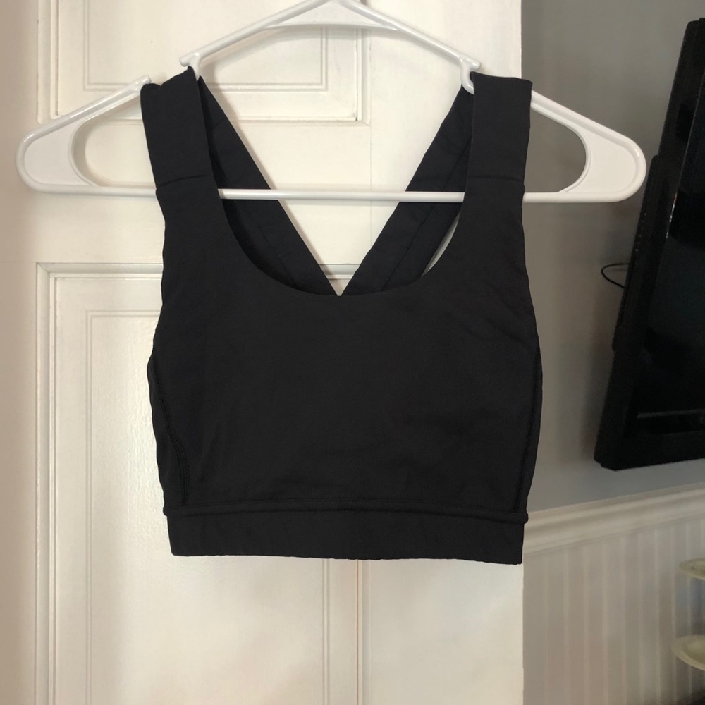 Lululemon sports bra
